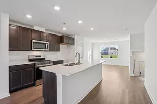 871 Briar Gln Ct, Hampshire, IL 60140 - Photo 7