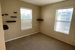 2326 Sunshine Ln, Aurora, IL 60503 - Photo 11