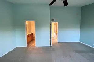 2326 Sunshine Ln, Aurora, IL 60503 - Photo 13