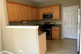 2326 Sunshine Ln, Aurora, IL 60503 - Photo 5