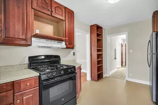 910 W Springfield Ave, Champaign, IL 61821 - Photo 13