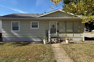 101 S Miller St, Clifton, IL 61727 - Photo 1
