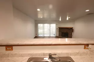 1840 Grove Ave, Schaumburg, IL 60193 - Photo 9