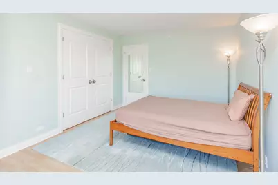 7033 N Kedzie Avenue #401, Chicago, IL 60645 - Photo 11