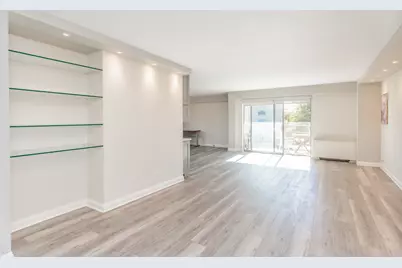 7033 N Kedzie Avenue #401, Chicago, IL 60645 - Photo 3