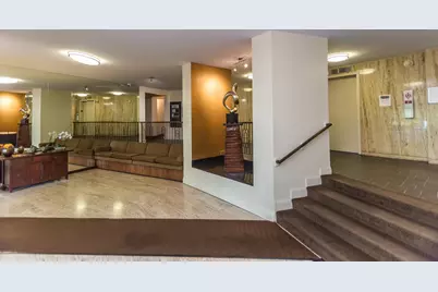 7033 N Kedzie Avenue #401, Chicago, IL 60645 - Photo 21