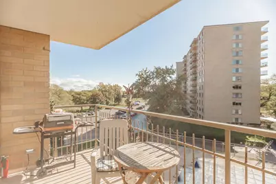 7033 N Kedzie Avenue #401, Chicago, IL 60645 - Photo 19