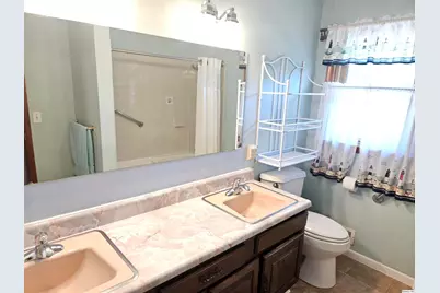 2131 Sunnybrook Drive W, Quincy, IL 62301 - Photo 21