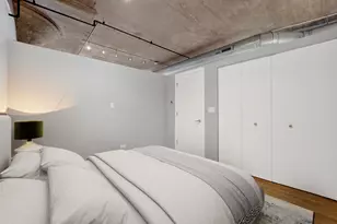 1111 W 15th St, Chicago, IL 60608 - Photo 13