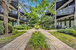 1111 W 15th St, Chicago, IL 60608 - Photo 31