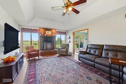 2427 N 42nd Road, Sheridan, IL 60551 - Photo 15