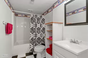 2427 N 42nd Rd, Sheridan, IL 60551 - Photo 43