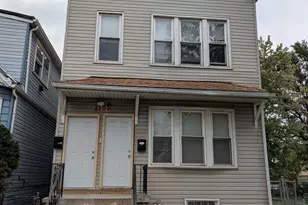 8209 S Coles Ave, Chicago, IL 60617 - Photo 13