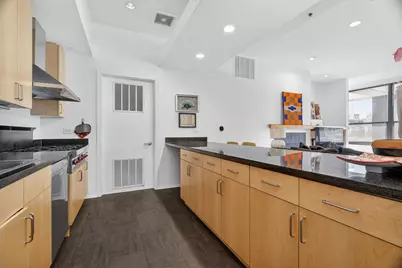 130 S Canal Street #10T, Chicago, IL 60606 - Photo 7