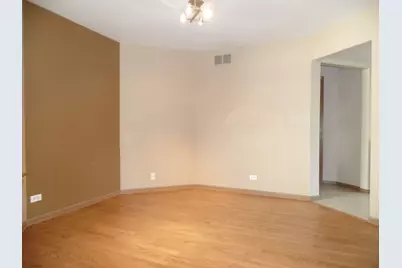 5514 Ridge Crossing, Hanover Park, IL 60133 - Photo 3