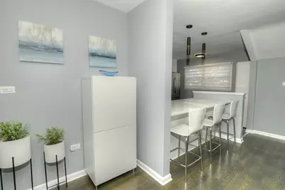 284 E Jefferson Street, Bensenville, IL 60106 - Photo 13