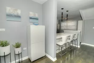 284 E Jefferson St, Bensenville, IL 60106 - Photo 13