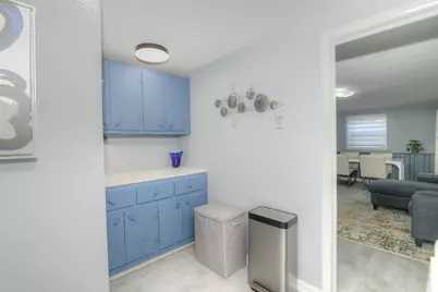 284 E Jefferson Street, Bensenville, IL 60106 - Photo 27