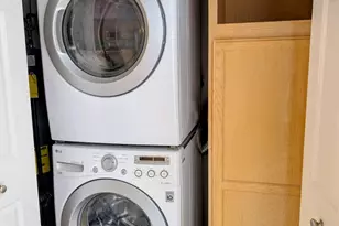 201 Bingham Cir, Mundelein, IL 60060 - Photo 9