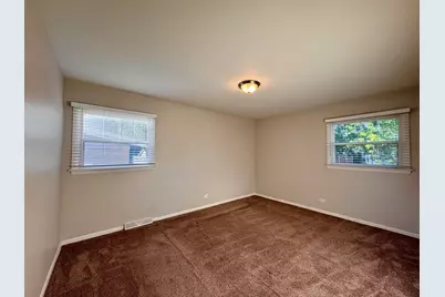 900 W Strieff Lane, Glenwood, IL 60425 - Photo 9