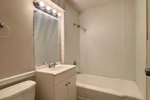 129 Warwick St, Park Forest, IL 60466 - Photo 13