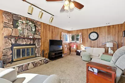 605 Gloria Street, Lockport, IL 60441 - Photo 7