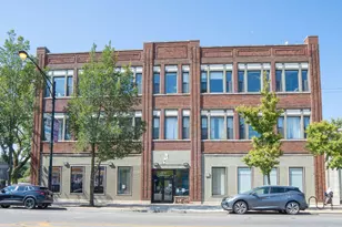 5710 N Broadway St, Chicago, IL 60660 - Photo 1