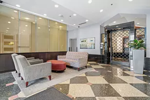 111 W Maple St, Chicago, IL 60610 - Photo 5