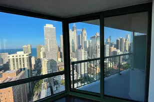 111 W Maple St, Chicago, IL 60610 - Photo 35