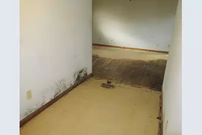 2424 E Washington Drive, Urbana, IL 61802 - Photo 13