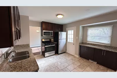 22500 Pleasant Drive, Richton Park, IL 60471 - Photo 5