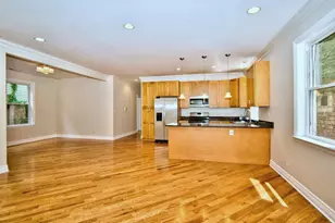 6439 N Rockwell St, Chicago, IL 60645 - Photo 3