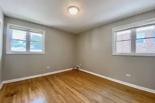 18823 Ashland Ave, Homewood, IL 60430 - Photo 9