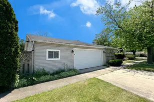 17303 Roy St, Lansing, IL 60438 - Photo 21