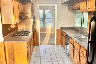 1943 Towner Ln, Glendale Heights, IL 60139 - Photo 7