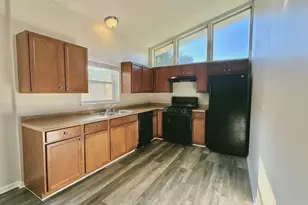 619 E 152nd St, Dolton, IL 60419 - Photo 5