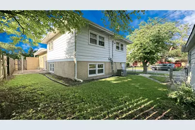 619 E 152nd Street, Dolton, IL 60419 - Photo 19