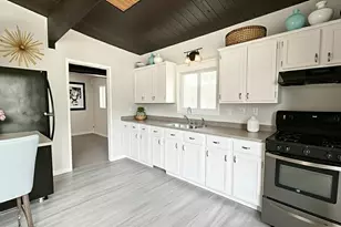 15043 Meadow Ln, Dolton, IL 60419 - Photo 7