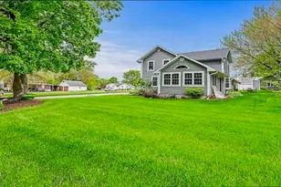 2912 Woodlawn Rd, Sterling, IL 61081 - Photo 5