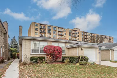 4646 W Fitch Avenue, Lincolnwood, IL 60712 - Photo 3
