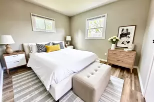 34W744 N James Dr, Saint Charles, IL 60174 - Photo 13