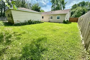 34W744 N James Dr, Saint Charles, IL 60174 - Photo 21