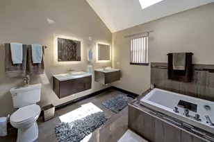 2005 Fairview Ln, South Holland, IL 60473 - Photo 11