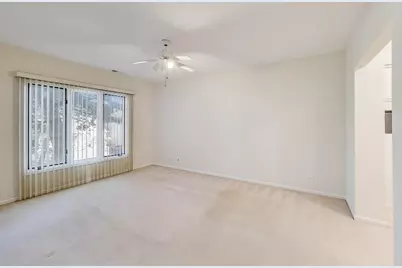 716 Ascot Court #104B, Libertyville, IL 60048 - Photo 13