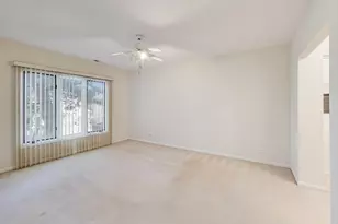 716 Ascot Ct, Libertyville, IL 60048 - Photo 13