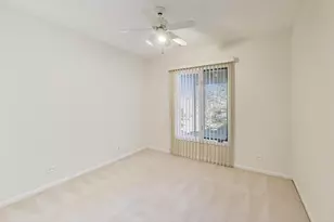 716 Ascot Ct, Libertyville, IL 60048 - Photo 17