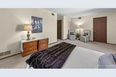 822 Liberty Avenue, Saint Charles, IL 60174 - Photo 13