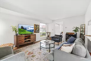 170 Half Moon Cir, Aurora, IL 60504 - Photo 5