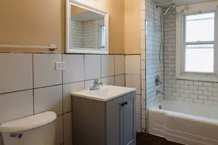 714 Helmholz Ave, Waukegan, IL 60085 - Photo 5