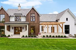 104 S Monroe St, Hinsdale, IL 60521 - Photo 1